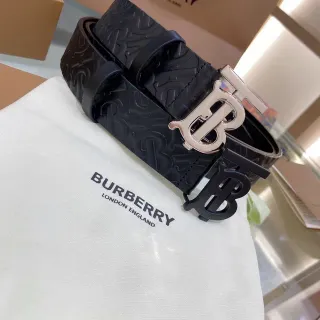 Burberry TB Monogram أسود فضي مطبوع إغلاق متشابك حزام جلد