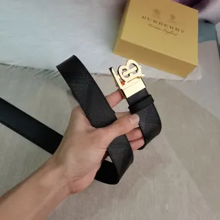 Burberry TB Monogram সোনার রঙের বাকেল চামড়ার বেল্ট