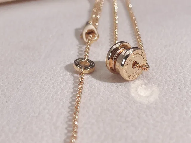 Bvlgari B.zero1 ذهب Tubogas-مستوحى قلادة ملفوفة تعليقات دائرية مزدوجة الشعار قلادة 8