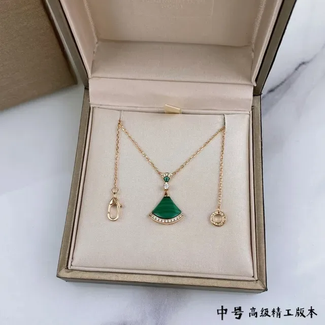 Bvlgari Divas’ Dream Colar de malachita e diamante em forma de leque 5