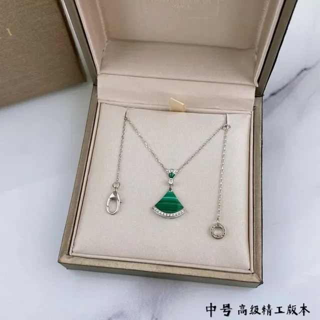 Bvlgari Divas’ Dream Colar de malachita e diamante em forma de leque 6