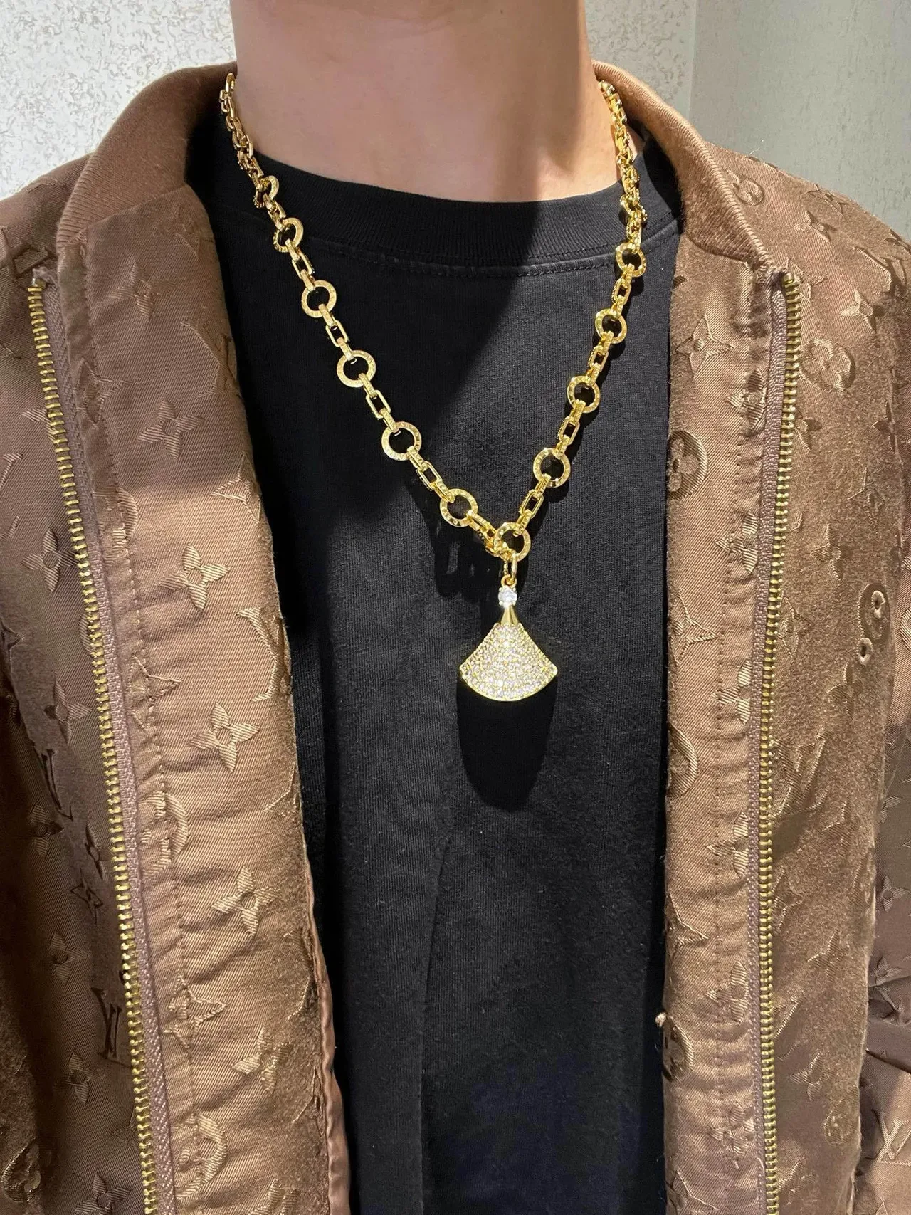 Bvlgari Divas’ Dream Colgante Abanico Pavé Oro 2