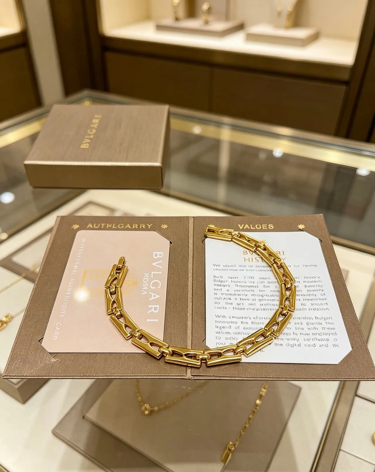 Bvlgari 金色几何互锁链节手链 4
