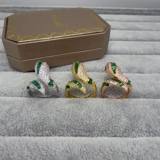 Bvlgari हरा सोना सर्पेंटाइन कॉइल डिजाइन बैगेट-कट स्टोन्स अंगूठी