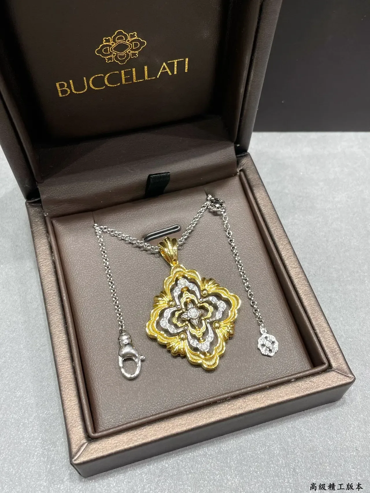 Bvlgari Ornate Floral Quatrefoil collier pendentif 3