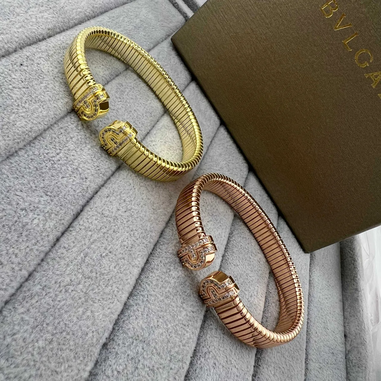 Bvlgari Tubogas Pavé Diamond Clasp Yellow and Rose Gold اساور 5