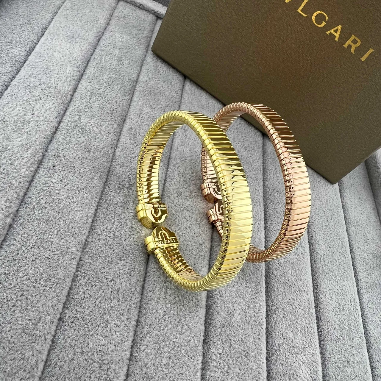 Bvlgari Tubogas Pavé Diamond Clasp Yellow and Rose Gold اساور 6