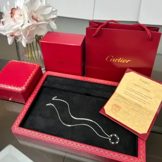 Cartier Juste un Clou গোলাকার পেন্ডেন্ট নেকলেস