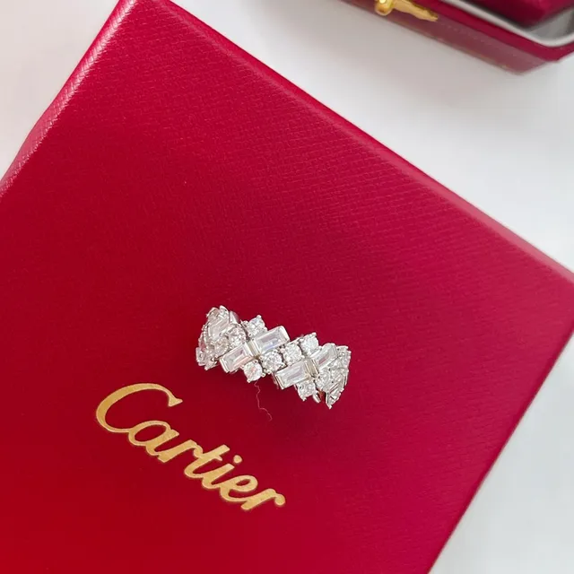Cartier Juste un Clou multi-rangs pavée de diamants 3