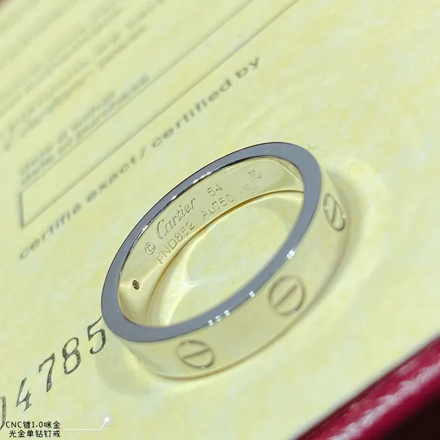 Cartier Love 银色平带螺纹图案戒指 5