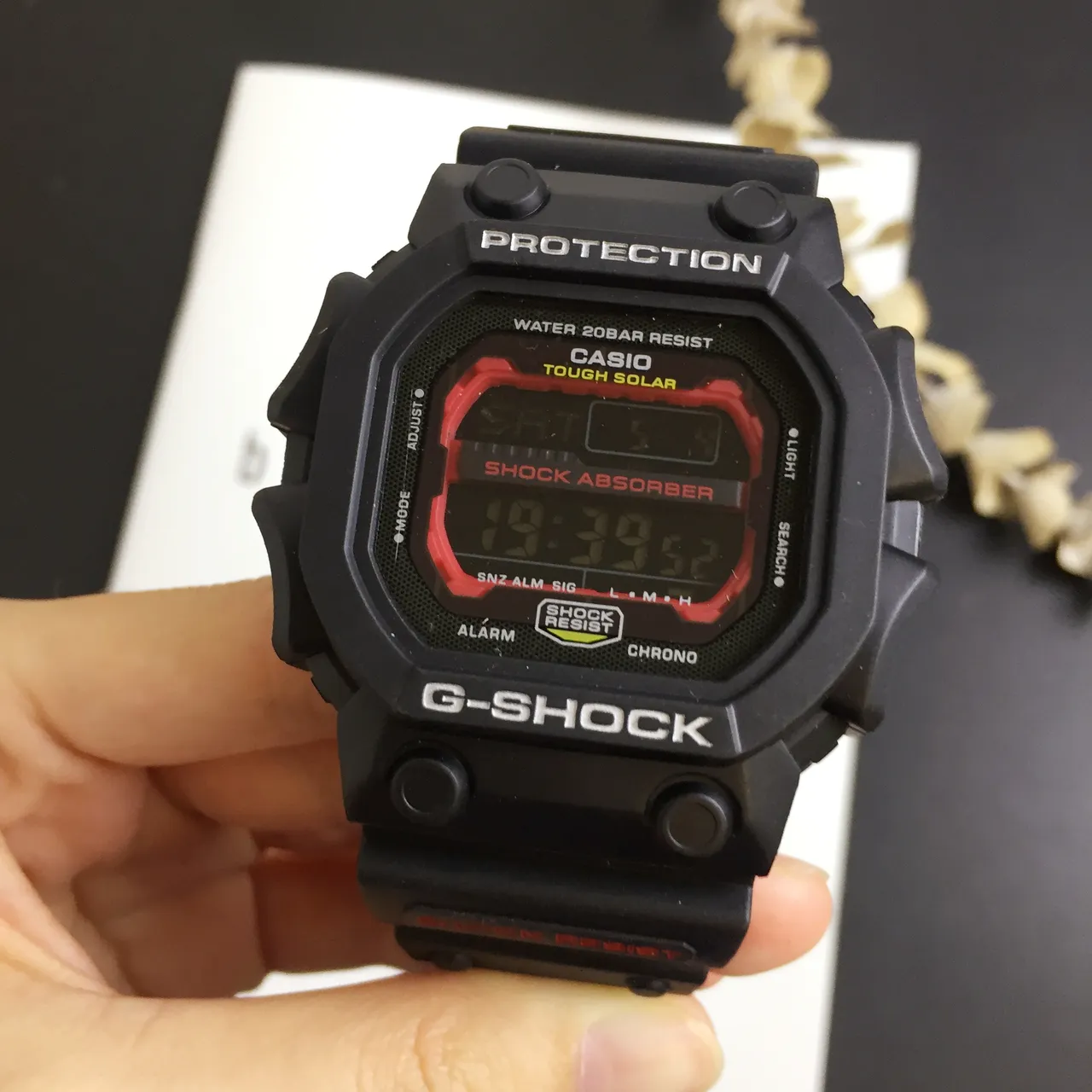 Casio G-Shock DW-5600 Negro y Rojo Reloj Deportivo 6