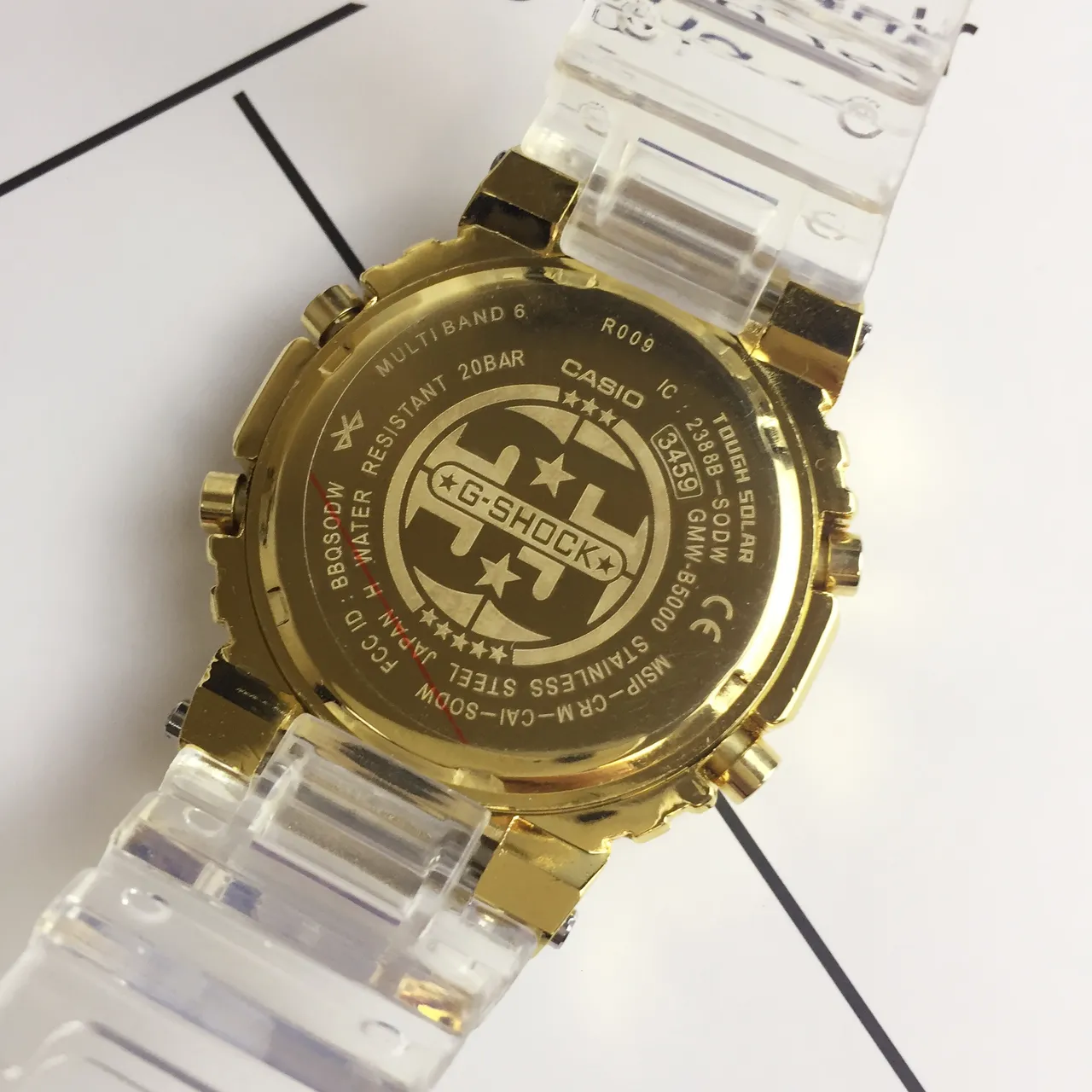 Casio G-Shock DW-5600 金色透明树脂手表 5