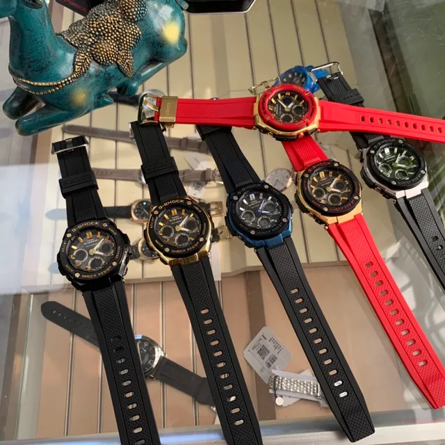 Casio G-Shock GA-2100 ذهبية وأحمر رياضية 6