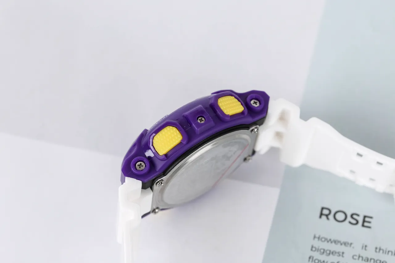 Casio G-SHOCK বেগুনি এবং সাদা রেজিন স্পোর্টস ওয়াচ 6