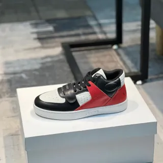 Celine CT-01 سنيكرز أسلوب حياة أسود أحمر بألواح جلدية مع شريط مميز