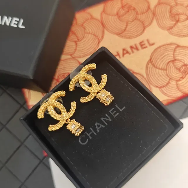 Chanel ফ্যাশন জুয়েলরি চেইন CC ক্রিস্টাল ড্রপ ইয়ারিংস 4