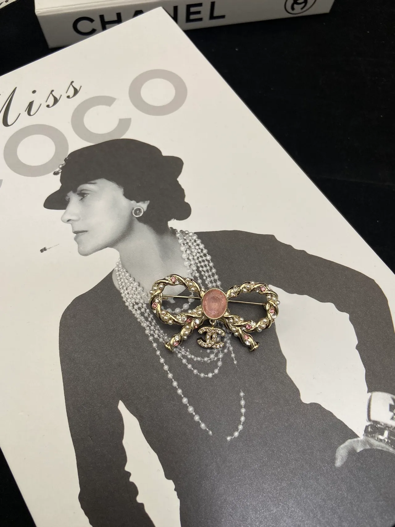 Chanel Bijoux Fantaisie Collier Or Rose Nœud Perle Cristal 2
