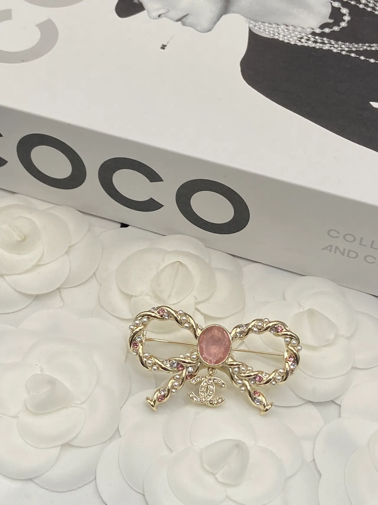 Chanel Bijoux Fantaisie Collier Or Rose Nœud Perle Cristal 3