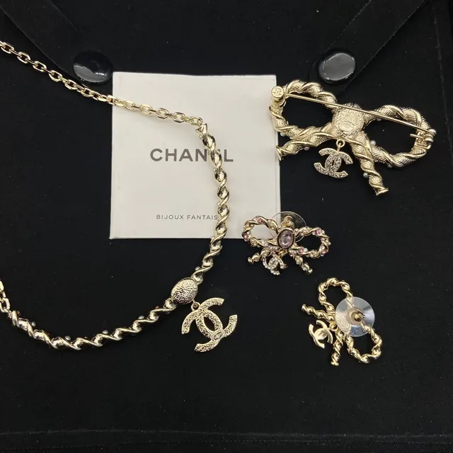 Chanel Bijoux Fantaisie Collier Or Rose Nœud Perle Cristal 4