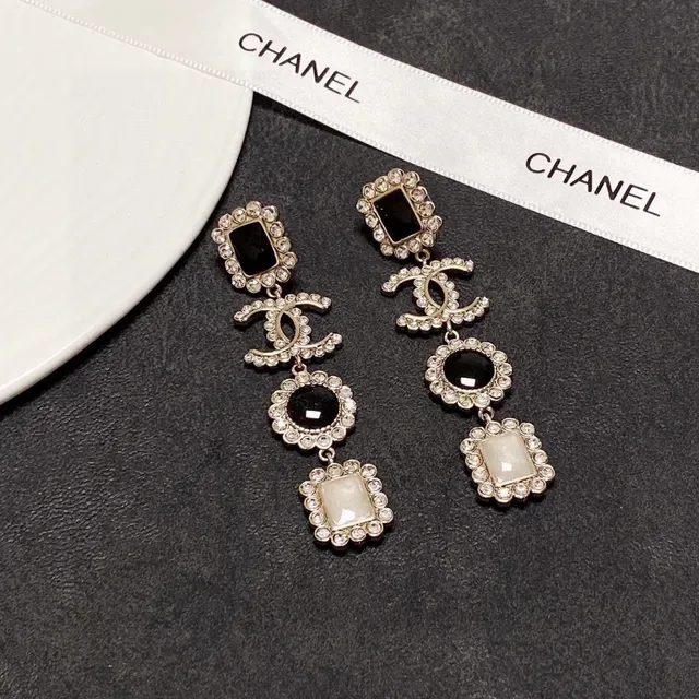 Chanel Boucles d'oreilles Noir Blanc Multi-Niveaux Goutte Cristaux Incrustés 9