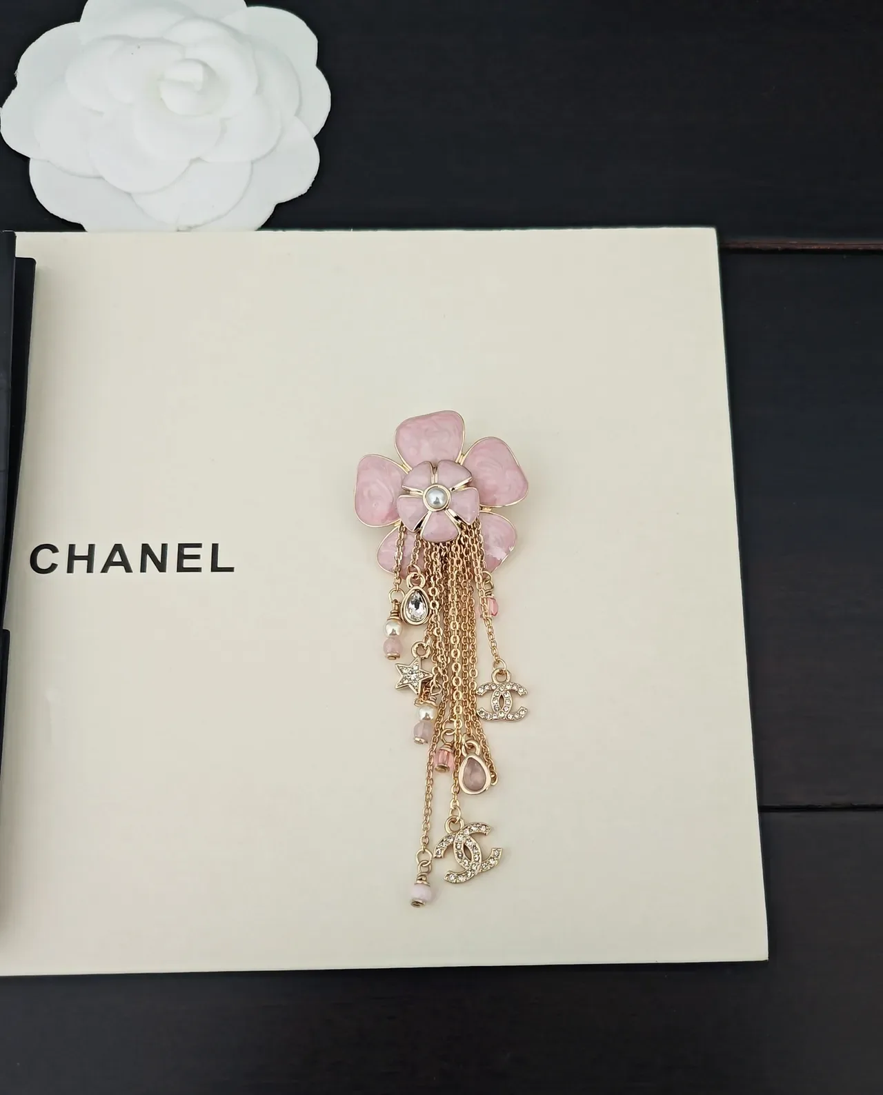 Chanel Camélia Broche Or Rose à franges Motif Floral Chaîne Pendante 5