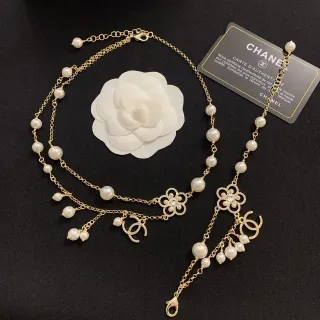 Chanel كاميليا لؤلؤ سلاسل ذهبية الدرجة متعددة الطبقات قلادة