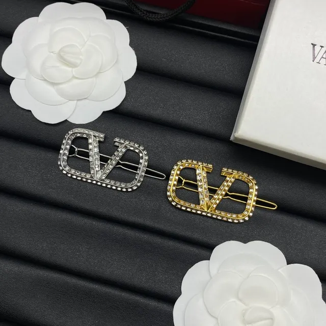 Chanel CC Bar सोने का सफेद धातु मोती प्रभाव रेजिन ब्रोच 7
