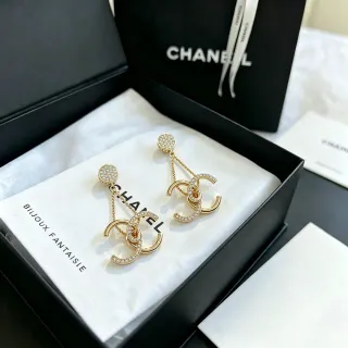 Chanel CC Chain Pavé Crystal أقراط قطرة