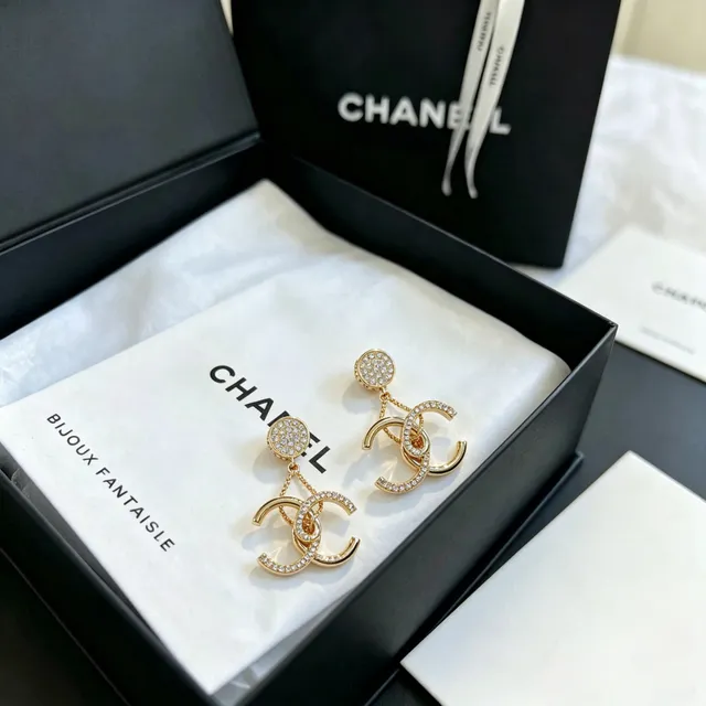 Chanel CC Chain Pavé Crystal boucles d'oreilles pendantes 4