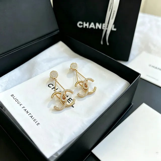 Chanel CC Chain Pavé Crystal boucles d'oreilles pendantes 6