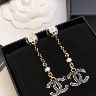 Chanel CC ড্রপ কালো সোনা এনামেল চার্ম কানের দুল