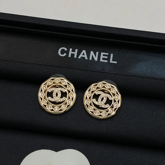 Chanel Boucles d'oreilles à clous avec cristaux CC Logo ton doré 6