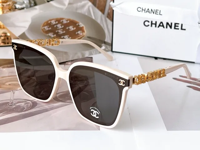 Chanel Gray Silver Square Acetate Frame Crystal-Embellished Temples Sunglasses 4