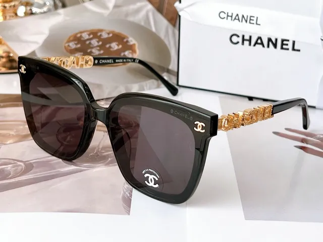 Chanel Gray Silver Square Acetate Frame Crystal-Embellished Temples Sunglasses 9