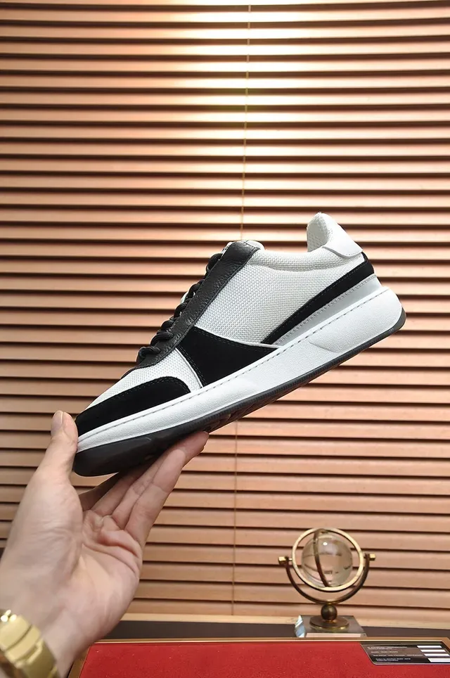 Chanel Panelled Logo Low-Top Lifestyle Sneakers 4