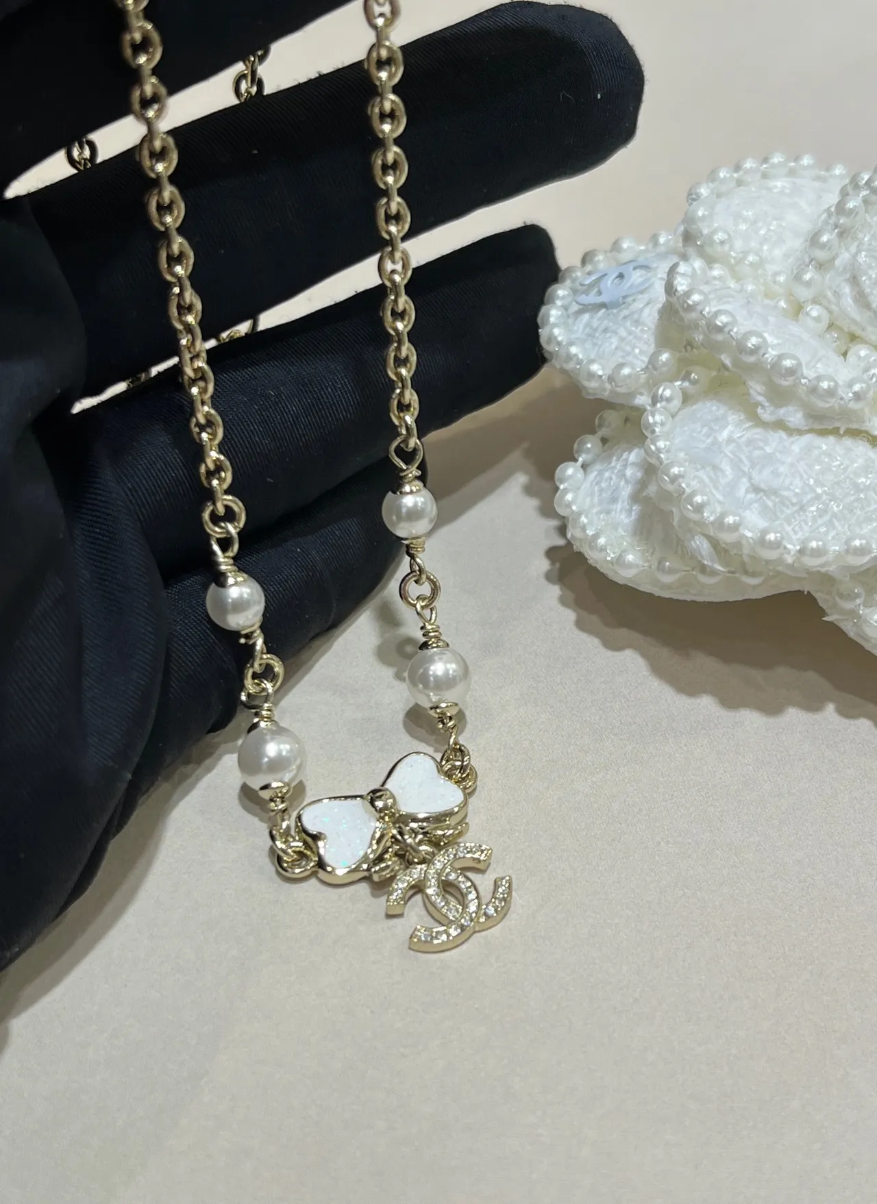 Chanel Perle et Nœud Charme Bracelet Or Ton 6