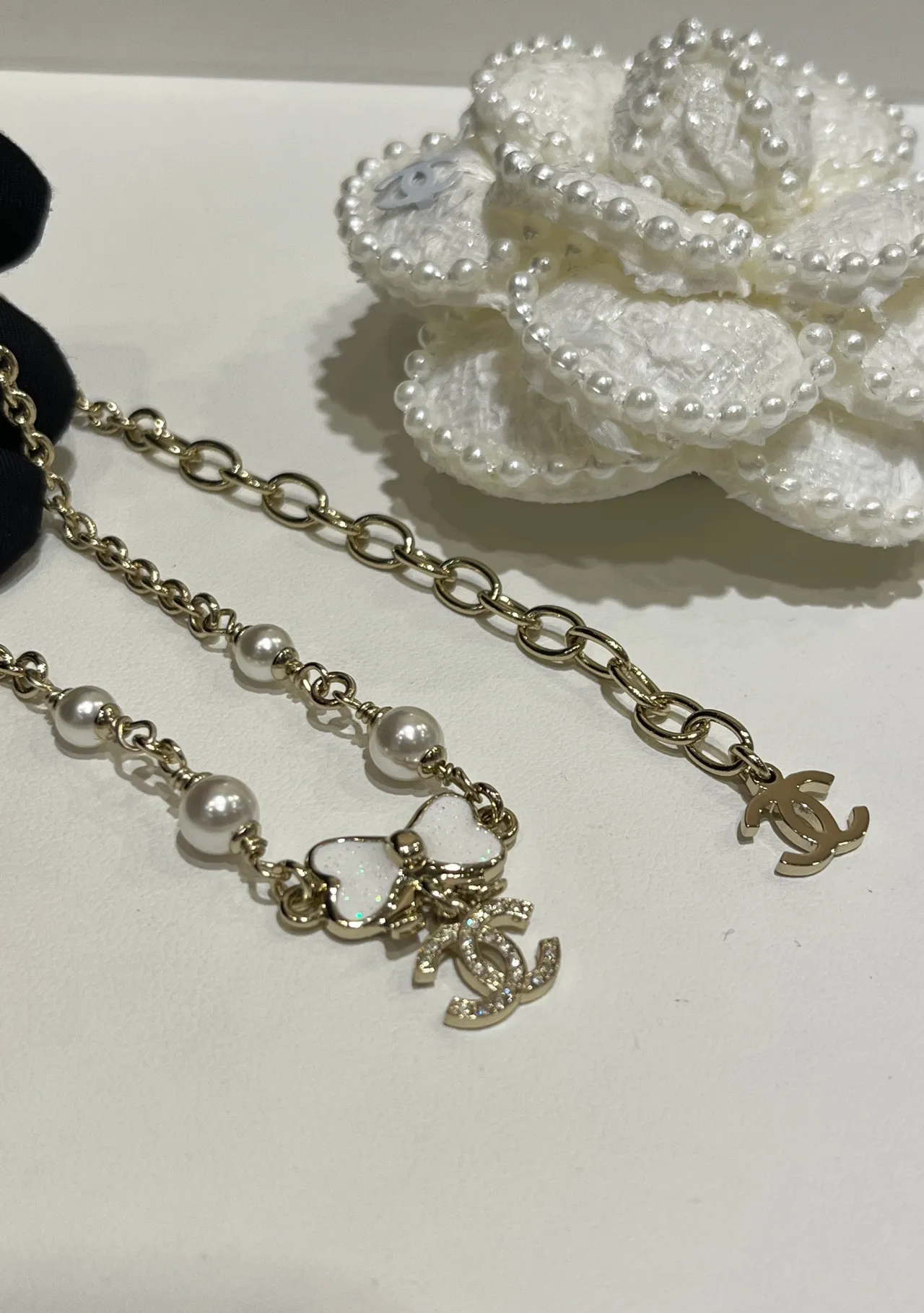 Chanel Perle et Nœud Charme Bracelet Or Ton 8