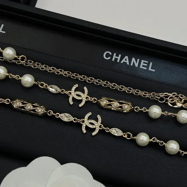 Chanel Pearl and Crystal CC Motif Necklace 5