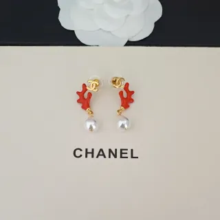 Chanel Pendientes colgantes de coral rojo y perla