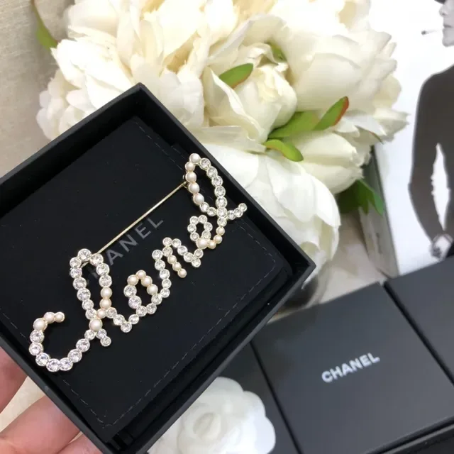 Chanel Script Pearl and Crystal Brooches 5