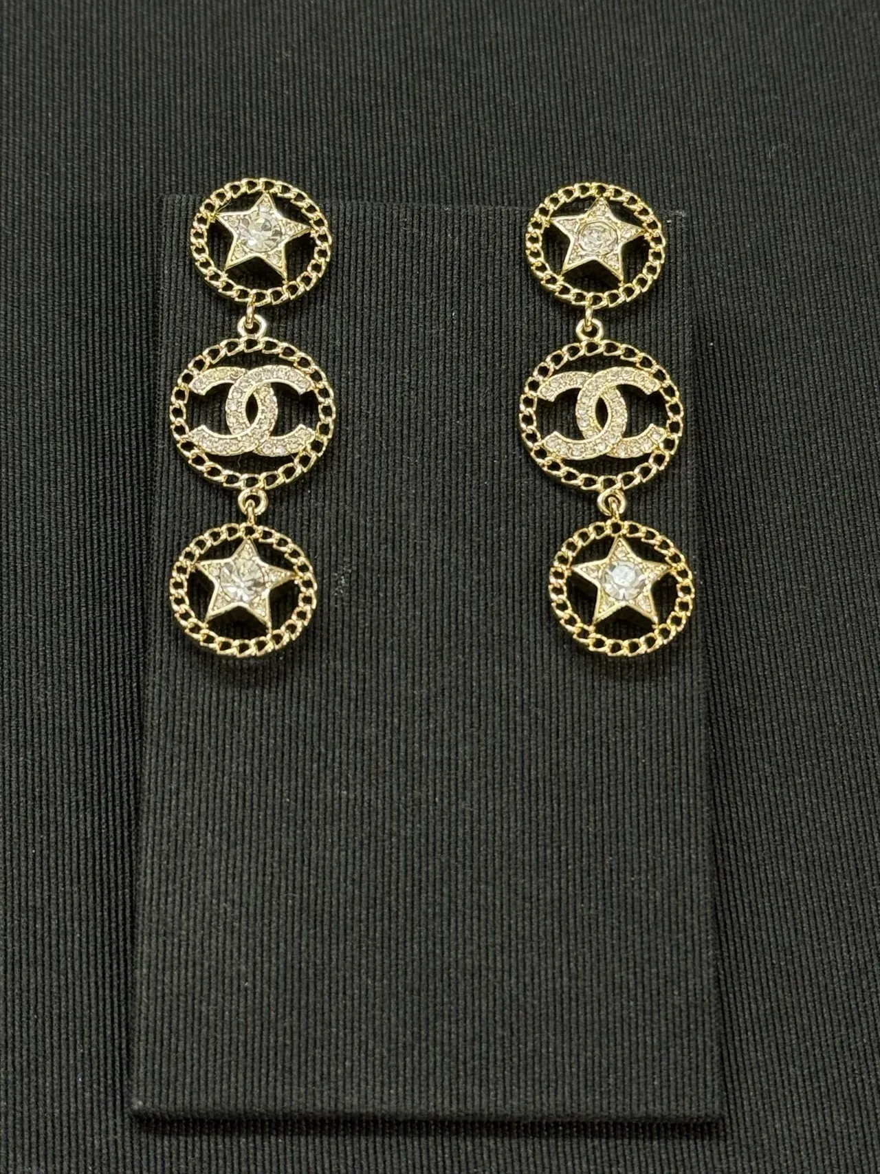 Chanel estrella y CC gota dorada transparente triple-capa borde de cadena círculos aretes 3