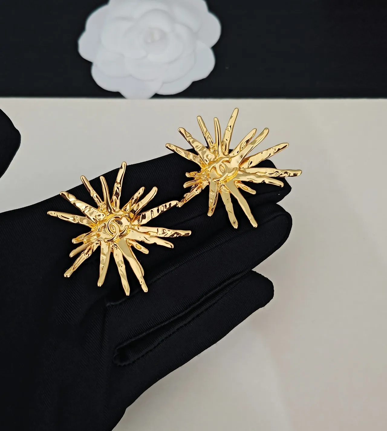 Chanel Sunburst CC Logo Gold-Tone Starburst Earrings 4