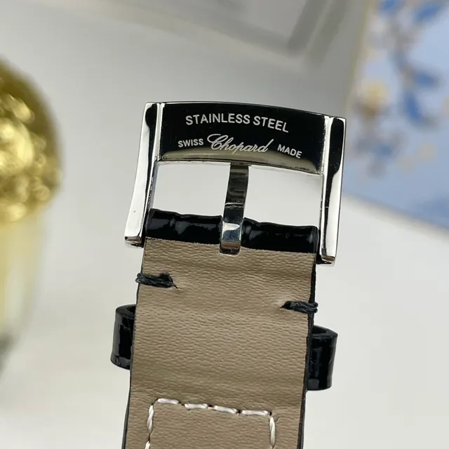 Chopard قلوب سعيدة لون فضي وجه أبيض قلب أحمر ميكانيكية 3