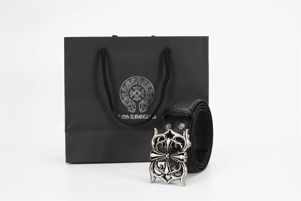 Chrome Hearts 黑色银色 精致的哥特式十字扣 压纹皮革腰带 9