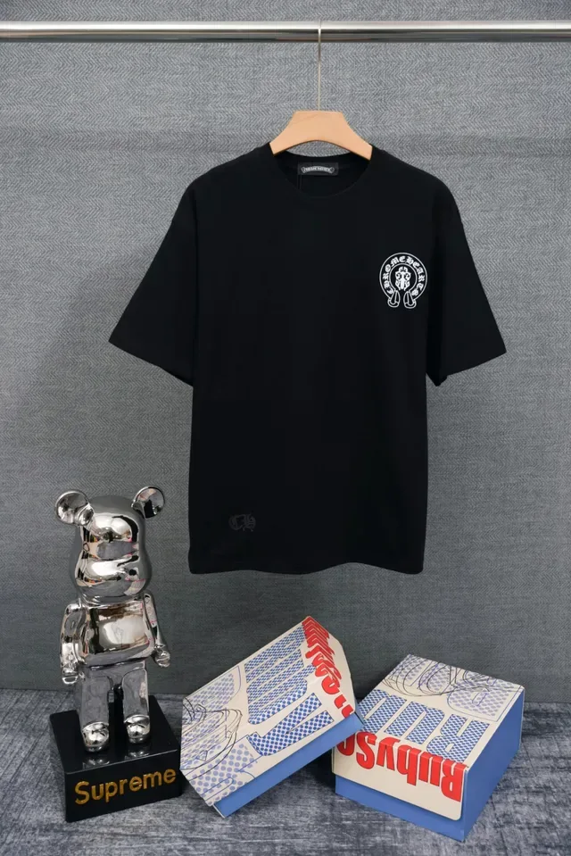 Chrome Hearts تي شيرت أسود بطباعة العلم 4