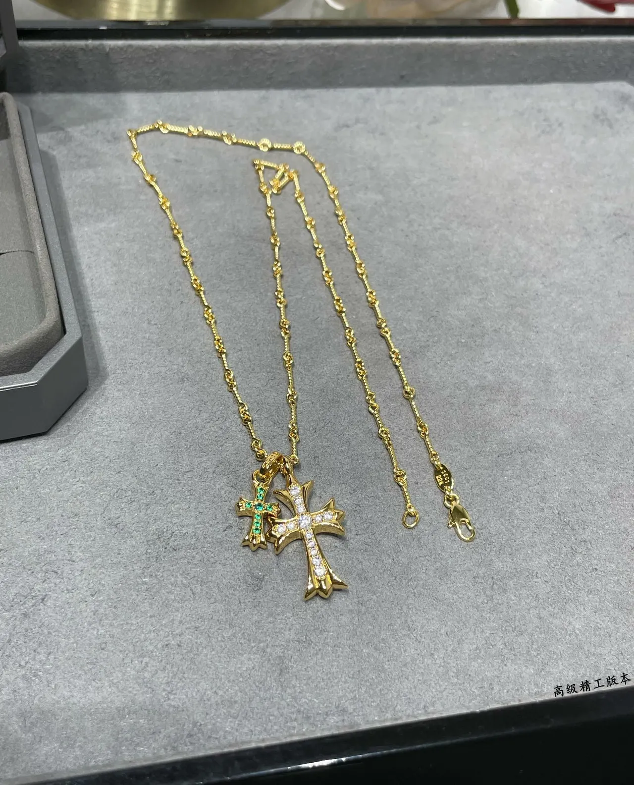 Chrome Hearts Collier Pendentif Croix Double Or Vert Pierres Pavé-Set 8