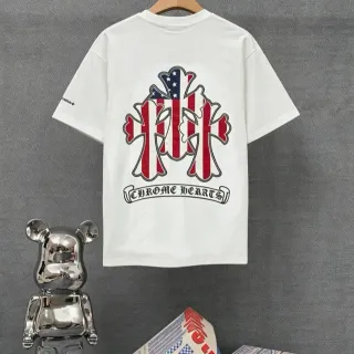 Chrome Hearts ग्राफिक क्रॉस प्रिंट सफेद टी-शर्ट