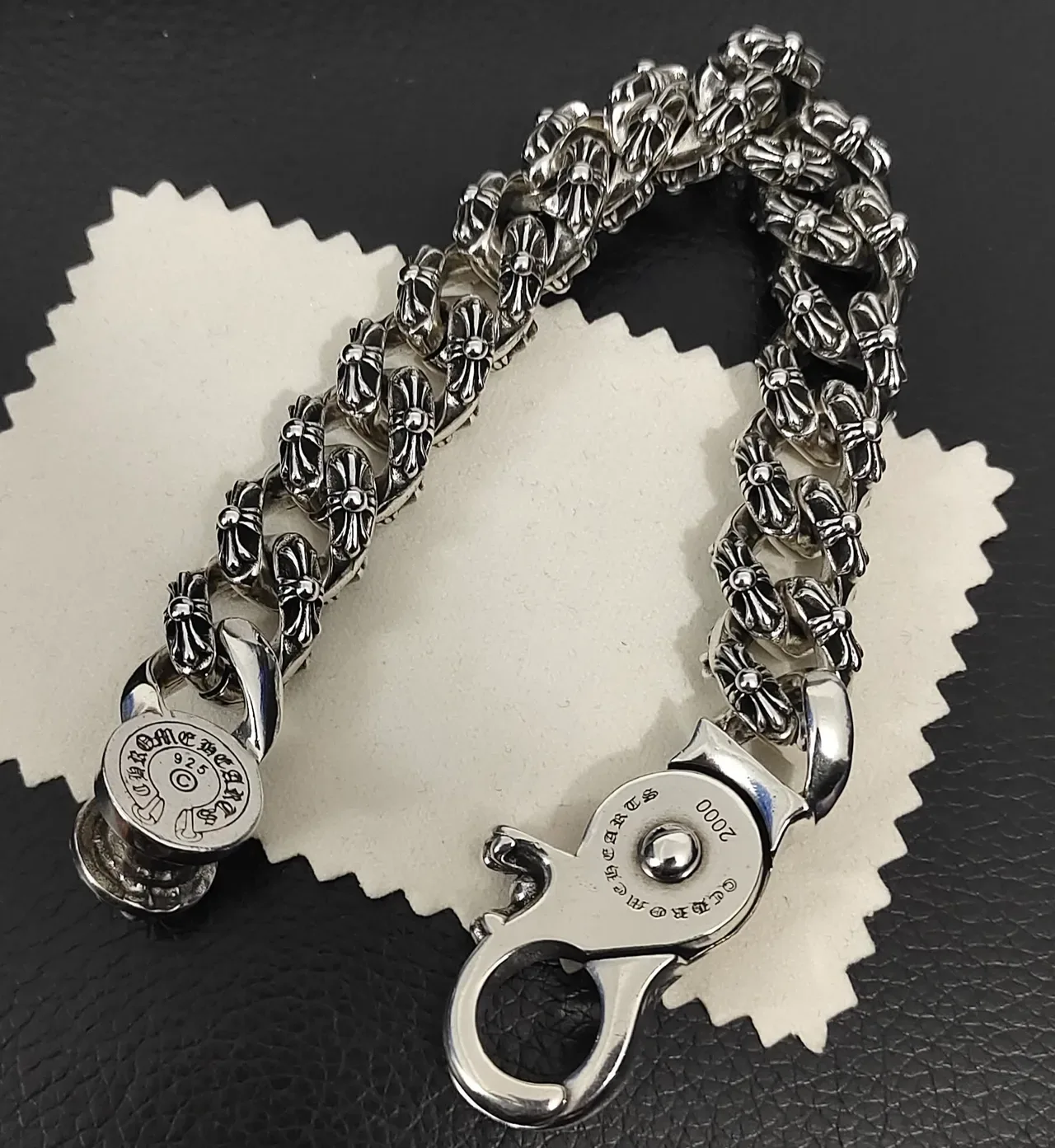 Chrome Hearts Bracelet Chaîne Curb Pesante Argent Noir Motifs de Croix Florale 2