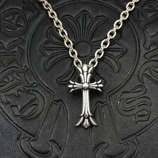 Chrome Hearts قلادة فضي أسود مزخرف قوطي صليب فيور دي ليس نقش