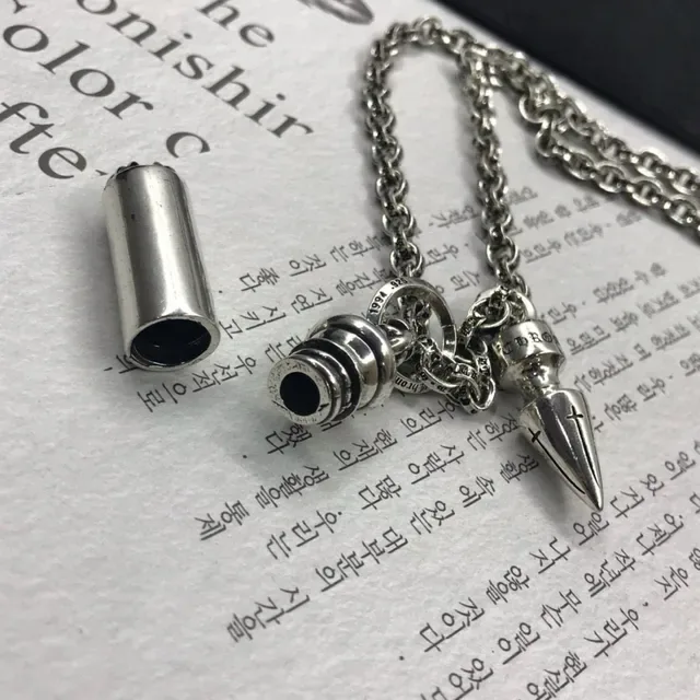 Chrome Hearts स्पाइक पेंडेंट नेकलेस सिल्वर टोन मेटल 4